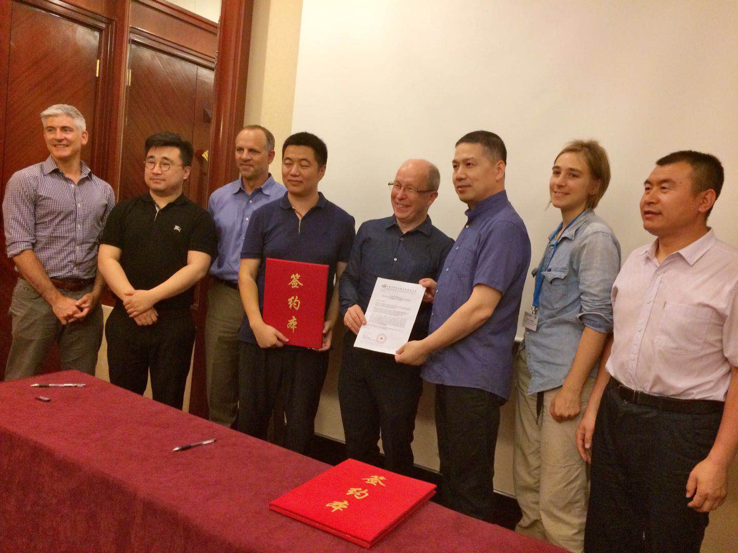 At the conference, CBCGDF announced has been officially endorsed by Biodiversity Committee, the Chinese Academy of Sciences（CAS). Now has become an official date pub.jpg